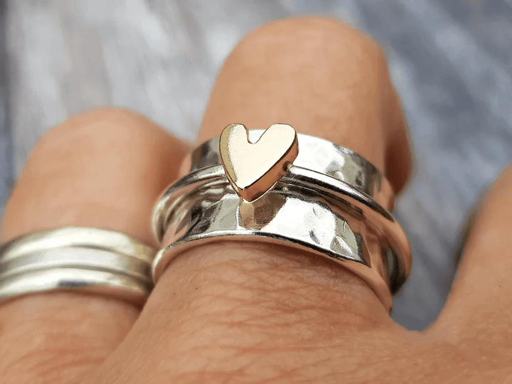 MELY | Anello Argentato con Cuore Dorato