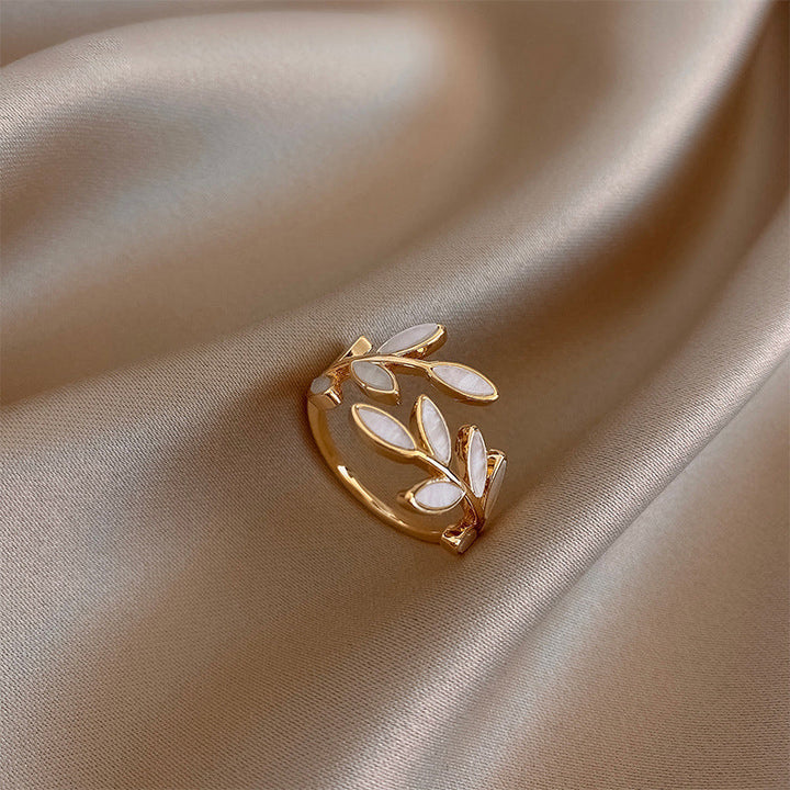 PURE | Anello Regolabile con Foglia e Opale Bianco